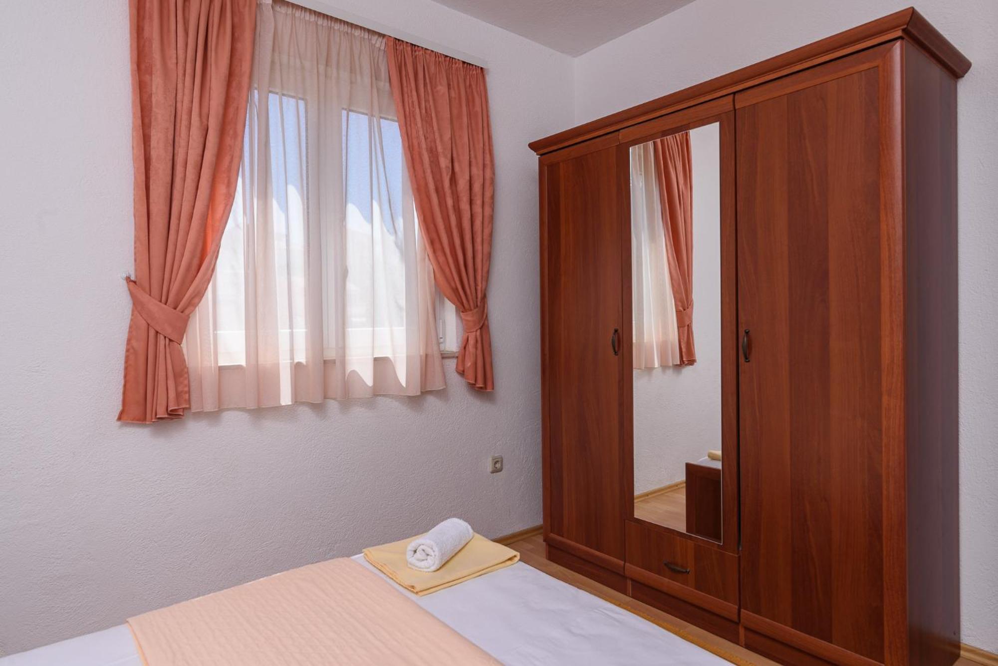 Apartmani Suki Trogir Bagian luar foto